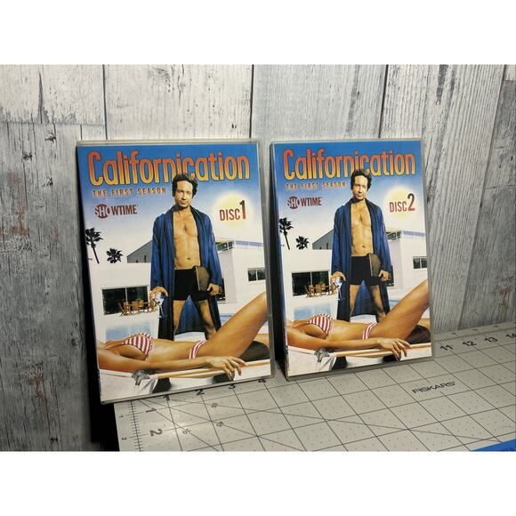 Califonrication season 1 two-disc DVD box set used condition - Picture 3 of 4
